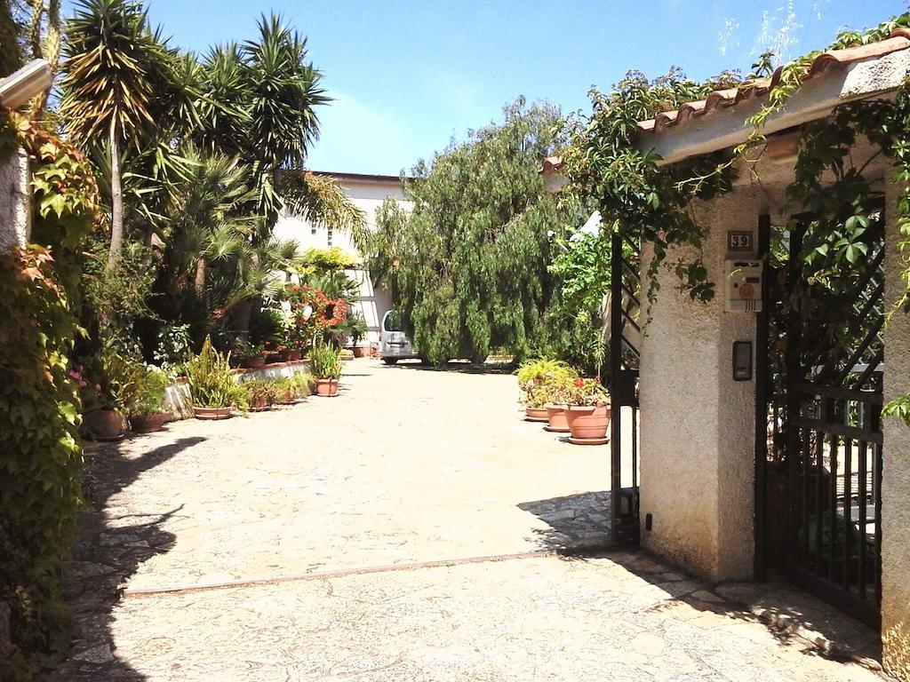 Nonnasara Bed And Breakfast Valderice Dış mekan fotoğraf