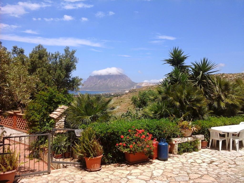 Nonnasara Bed And Breakfast Valderice Dış mekan fotoğraf